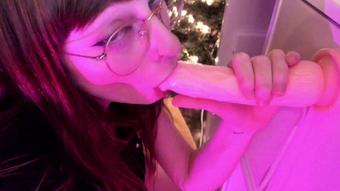 Sloppy Blowjob W Cumming Dildo