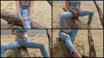 Julia Jordan Jeans Catsuit Wetting On The Beach
