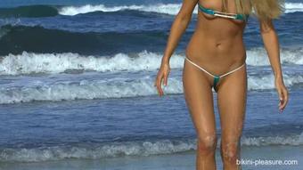 2010-02-01 [Bikini-Pleasure] Boje