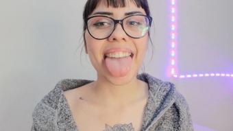 mouth fetish fun - January 06, 2023