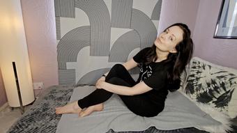 Makeup leggings peeing wetting - May 06, 2024