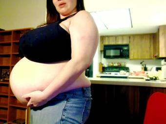 Anorei Collins - Webcam - Anorei Is 33 Weeks Pregnant And Lactating!