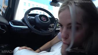 Schoolgirl Sucked My Dick In The Car For Giving Her A Ride - 1080P