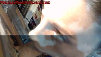 Melanie Hicks edging bj gloryhole for me
