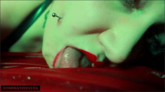 Dominatrixvera Close Up Squirt Licking Id2548216