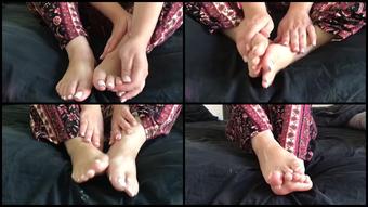 013 Pawg Crystal Lust Doing Footjob Foot Worship Then Gets Her Feet Cummed On Crystal Lust 720P