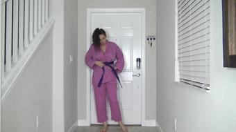 Roxieraefetish Sadies Karate Ballbusting Practice