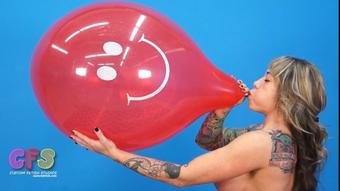 Melody Does Her First Blow to Pops HD