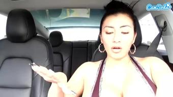Selenaadams4U 2020-04-05 20_10