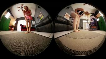 VR360* Explore Sexy Bodies Of 2 Giantess