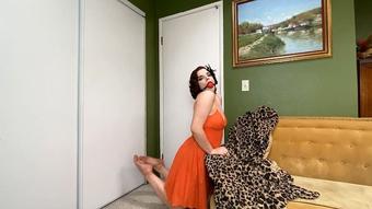 QuickTake: Orange Dress Selfgag