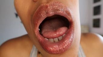 Kiss me. Pov kissing - March 29, 2022