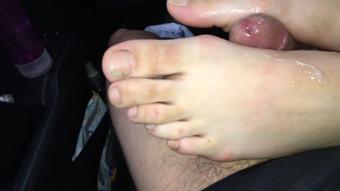 UNPOLISHED TOES FOOTJOB - September 15, 2024