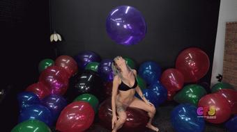 Sabrina Does KOD and Pin Pop 4K
