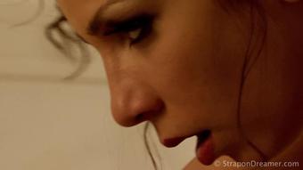 (025) Sarah - Alternative Gallery Visit!