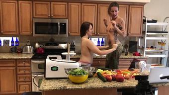 Ciren Verde Two Girls Juicing Mangos Naked