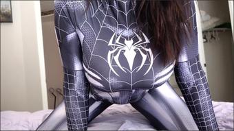 Crystal Knight Seduced By Spiderwoman