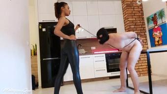 Mahoganyqen Barefoot Ballbusting And Cock Knee Kicks