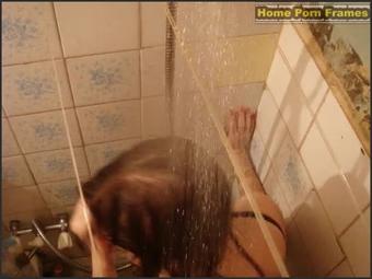 Redhead Teen In Bath
