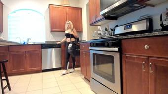 Blackmailed by stepson - Aug 24, 2018