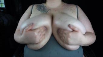 [Manyvids.Com] Hd - Oiling My Fat Tits