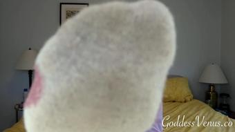Lalita_Lolli_Losers_Jerk_To_Socks