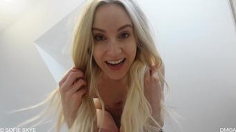 Giantess Big Feet Crawling In Her Ass
