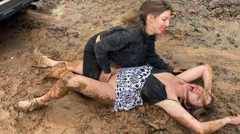 Stuck in the mud  Tinder Date Mishap - May 30, 2021