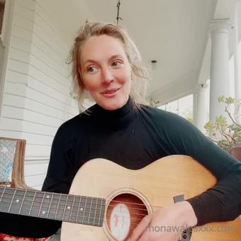 Monawalesxxx 2020 221274399 Here Silly Little Love Song One Favori