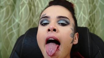 Gymbabe Angry Boss Exciting Tongue Video