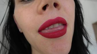 Gorgeous Giantess Anna In New Apartment