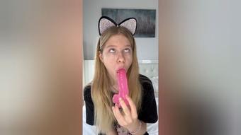 Obedient kitty Blowjob and fingering - February 22, 2023