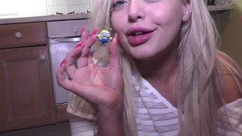 GIANTESS GODDESS crushes toys