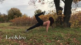 Naked outdoor training with a yoga teacher LeoKleo