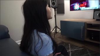 Kaedia Lang Gamer Girls Buttcrack Bet