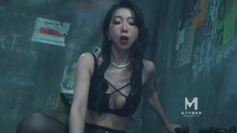Xia Qingzi - Sex offender cell Prison Queen's Pet Sex Slave. (Madou Media)