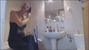 Ass Fetish While In The Bathroom Sexy Ass Tease Erotictanya