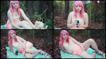 Hayliexo Outside Toking And Pussy Play