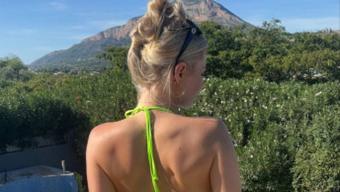 BALCONY FUCK IN SPAIN | APRIL MAE