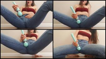 Hazel Simone   Intense Jeans Wetting Orgasm   Manyvids