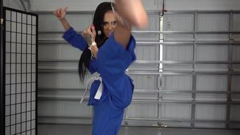 WILLOW EARNS HER YELLOW KARATE BELT - November 21, 2022