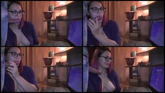 023 Gamer Girl Does Blowjob Without Being Distracted From The Game 1080P