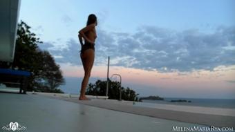 Melenamariarya - Chill With Me