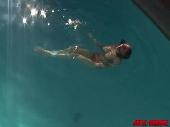 Paris-Bikini-Bondage