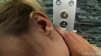 21Roles - Wake Up With Blue Angel - In The Shower