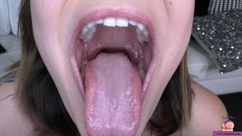 Ayla Aysel's Hot Wet Mouth Tour 4k
