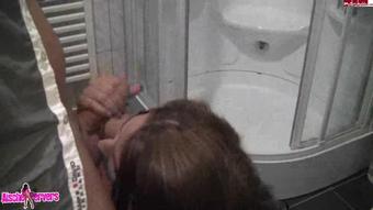 Aische-Pervers - Erwischt Beim Party Blowjob