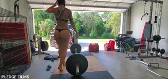Back day work out with iPLEDGE, sexy and risky gym work out and tease.