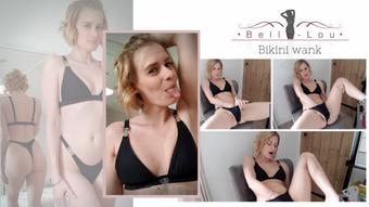 Wanking in a bikini - July 04, 2020