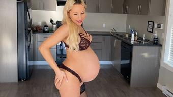 Pregnant Mommy Love For Son - April 13, 2020